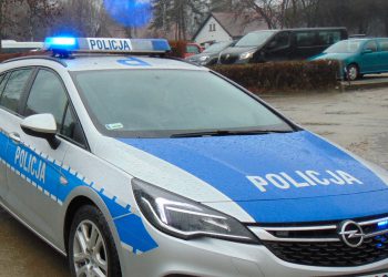 W Kętach policjanci zatrzymali podwójnego drogowego przestępcę