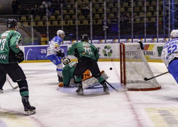 Re-Plast Unia Oświęcim znów lepsza od JKH GKS Jastrzębie! Pewne zwycięstwo 4:0 i awans w tabeli