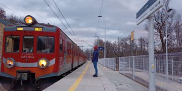 Pociągi wracają na trasę Kraków-Kęty, ale remont linii do Bielska-Białej potrwa dłużej