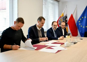 Remont 1,1 km Zamkowej w Bulowicach: umowa podpisana, prace potrwają 3 miesiące