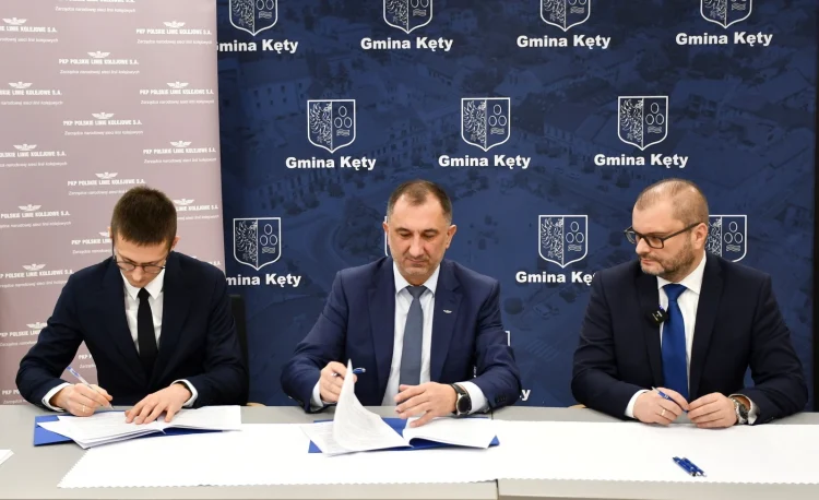 W Kętach powstanie parking typu „Parkuj i Jedź” – podpisano umowę