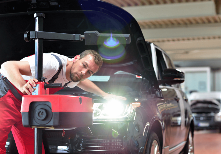 16 LISTOPADA – SPRAWDŹ BEZPŁATNIE ŚWIATŁA W POJEŹDZIE