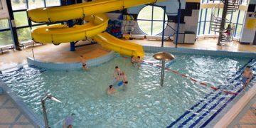 Basen kryty w Kętach w ferie dla dzieci i młodzieży za 1 zł!