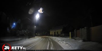 Coraz więcej zgłoszeń od mieszkańców Kęt: Śliskie drogi i brak reakcji służb!- FILM