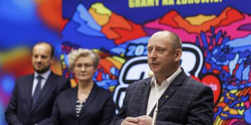 Wojewoda szuka asystenta – zrób krok w stronę kariery z Krzysztofem Janem Klęczarem!