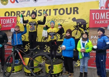 Sukcesy UKKS Sokół Kęty na zawodach przełajowych w Stroniu i Żyrowej