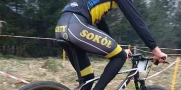 Sukcesy UKKS Sokół Kęty na zawodach przełajowych w Stroniu i Żyrowej