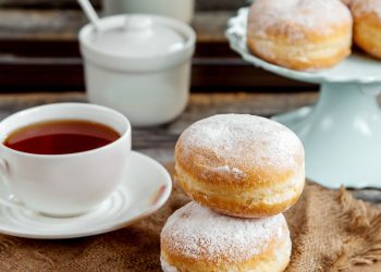 Tłusty Czwartek 2025 – Tradycja, Historia i Najlepsze Miejsca na Pączki w Gminie Kęty