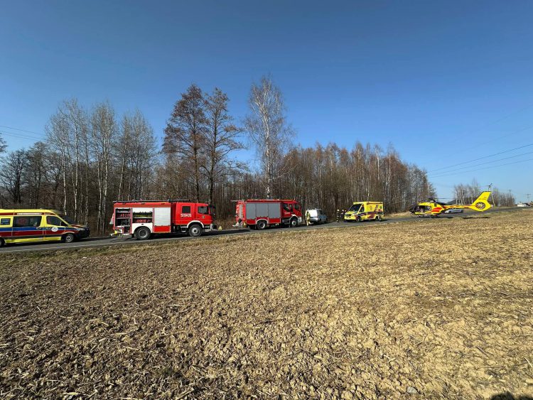 Znamy przyczyny wypadku w Kętach – nadmierna prędkość doprowadziła do tragedii [FOTO]