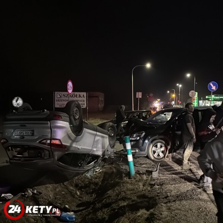 Zderzenie dwóch aut w Nowej Wsi – policja szuka sprawcy