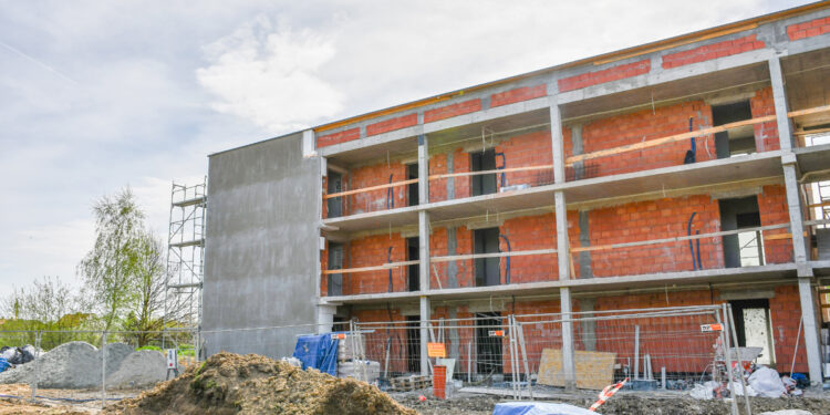 Budowa budynku socjalnego w Kętach nabiera tempa!