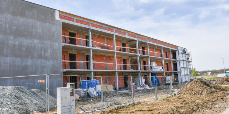 Budowa budynku socjalnego w Kętach nabiera tempa!