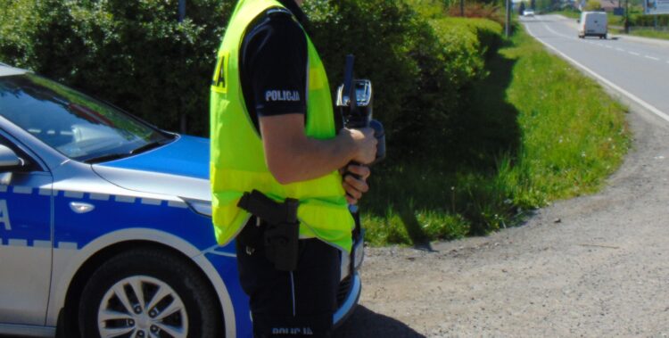 Piraci drogowi w powiecie oświęcimskim – wysokie mandaty i zatrzymane prawa jazdy w święta