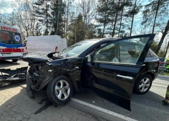 Kolizja w Kętach: Nietrzeźwy kierowca zderzył się z ciężarówką