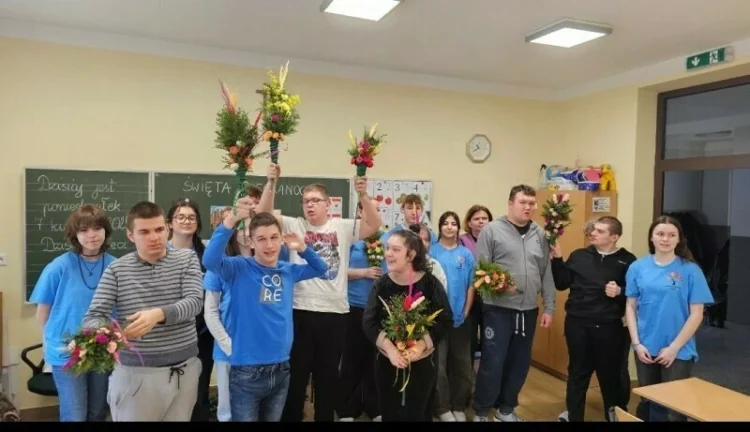 Wielkanocna radość, wspólna pasja i moc dobra – warsztaty w Specjalnym Ośrodku Szkolno-Wychowawczym w Kętach