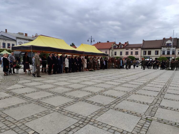 Uroczystość Zakończenia II Wojny Światowej na Rynku w Kętach