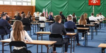 Matura 2025 w Małopolsce: Wyniki, Statystyki i Najlepsze Szkoły w Regionie