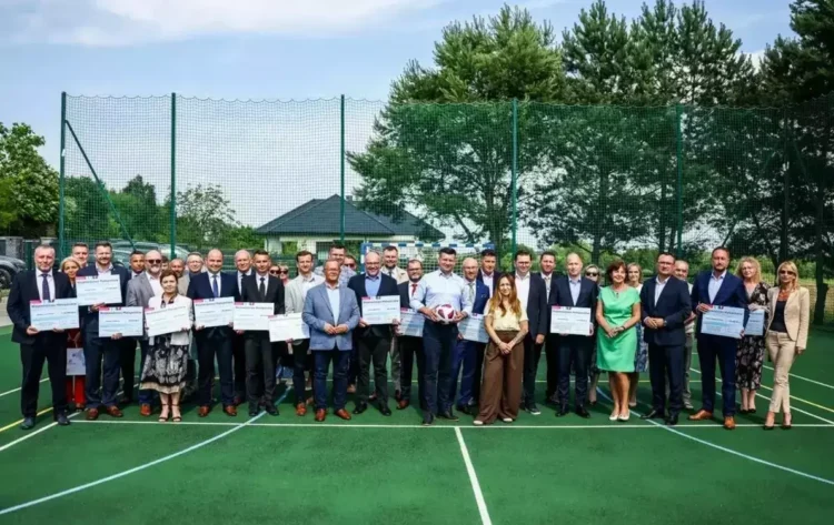 Kęty z nowym dofinansowaniem! Boisko przy SP nr 2 przejdzie wielką metamorfozę