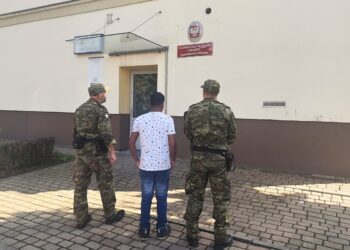 Dwóch cudzoziemców zatrzymanych przez Straż Graniczną