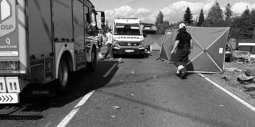 Tragiczny wypadek na drodze wojewódzkiej – utrudnienia trwały kilka godzin