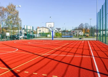 Orlik przy ul. Sobieskiego w Kętach po gruntownej renowacji ponownie otwarty