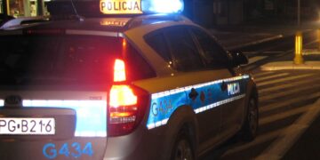 Pijany kierowca stracił panowanie nad autem. Kolizja w Kętach o świcie