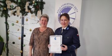 Wyjątkowe wyróżnienie w Kętach. Oficer prasowa policji odznaczona tytułem „Przyjaciel Niewidomych”