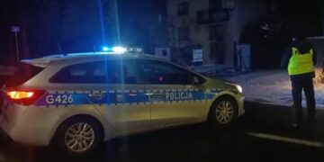 Zabłądził nocą w lesie. Udana akcja poszukiwawcza policjantów w rejonie Kęt