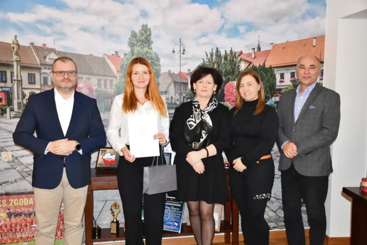 Nowy nauczyciel mianowany w gminie Kęty. Uroczyste ślubowanie w Urzędzie Gminy