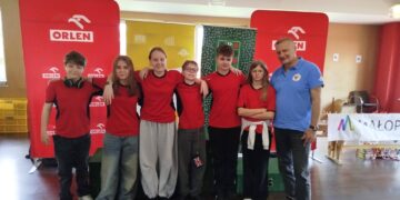 Srebro dla Kęt! Uczniowie „Dwójki” podbili Mistrzostwa Polski Dzieci w brydżu sportowym