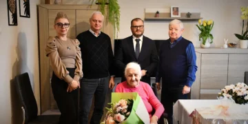 103-letnia mieszkanka gminy Kęty świętowała urodziny. Wyjątkowa wizyta i niezwykła historia życia